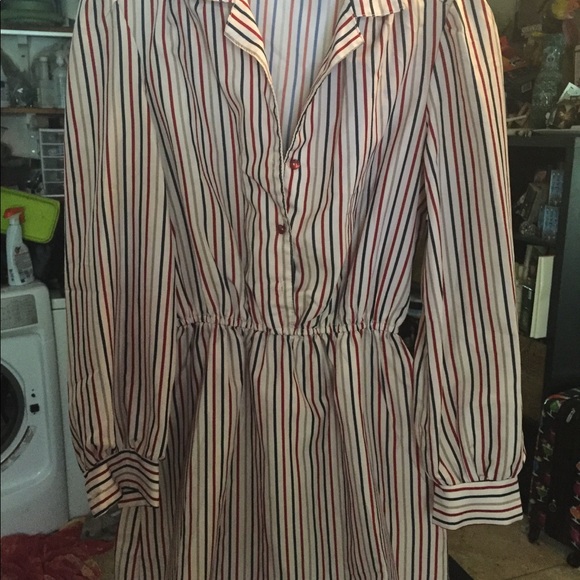 Vintage style striped , above knee dress. - Picture 2 of 3